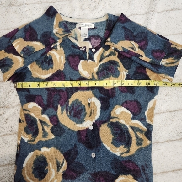 SIZE small 𝅺Cardigan VINTAGE Merino Wool Large Floral pattern SUSAN BRISTOL - Picture 8 of 10